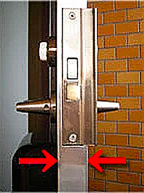 基本的な扉の厚みの測り方